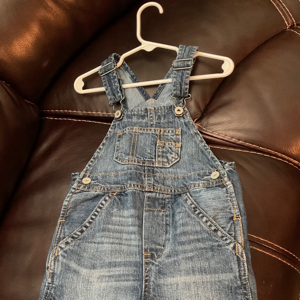 Gap overall Baby’s